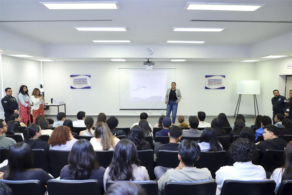 Presentación en Universidad Politécnica de San Luis Potosí