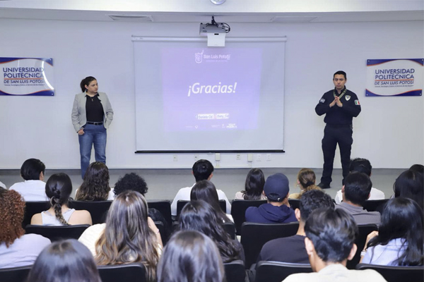 Presentación en Universidad Politécnica de San Luis Potosí